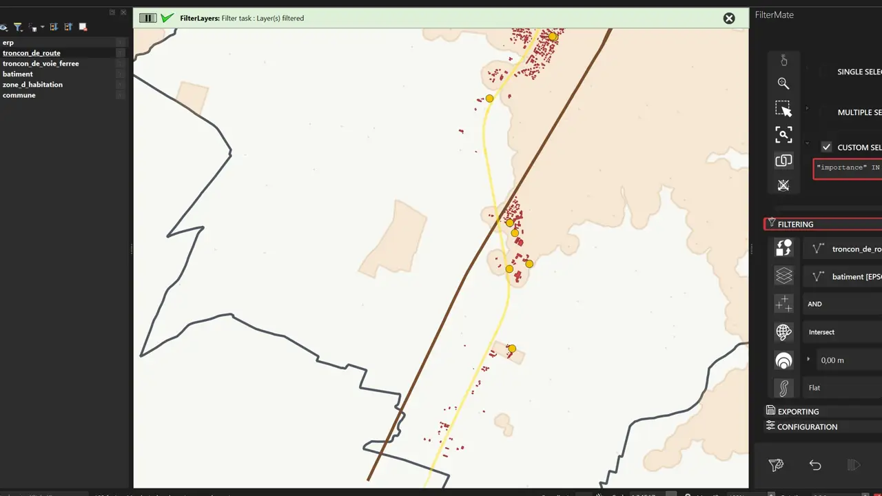 Buildings filtered around major roads in Muret